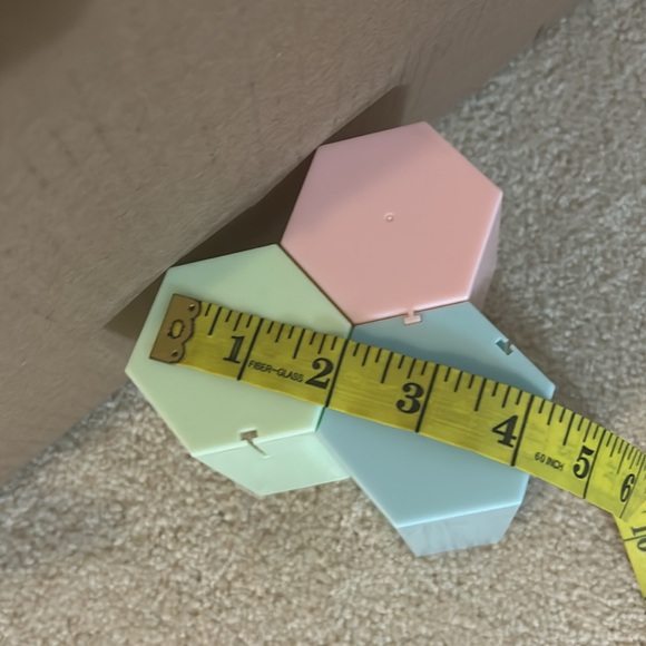 1pc Plastic Hexagonal Pen Holder (Make Up Brush Holder) - Picture 14 of 15